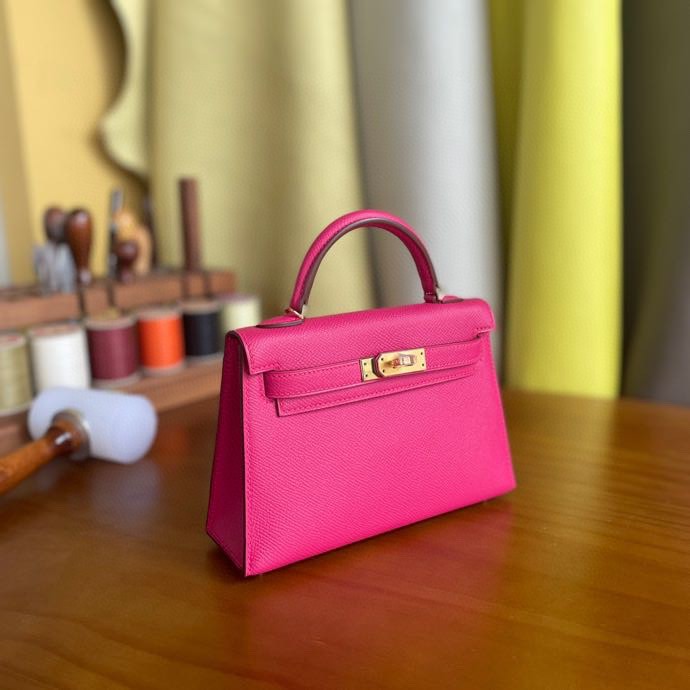 Hermès（爱马仕）mini kelly 迷你凯莉 Epsom 墨西哥粉 金扣 19cm