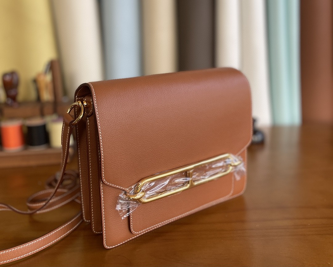 Hermès（爱马仕）Roulis 猪鼻子 evercolor 金棕色 金扣 23cm