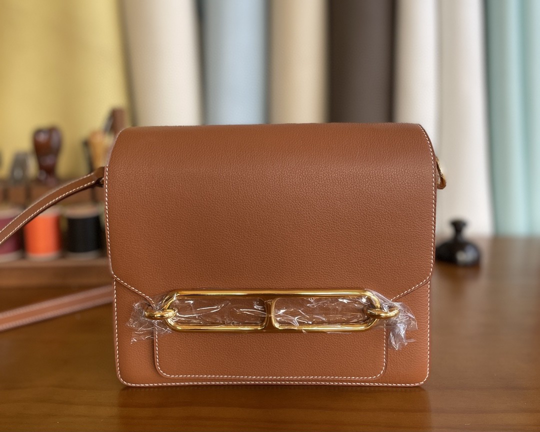 Hermès（爱马仕）Roulis 猪鼻子 evercolor 金棕色 金扣 23cm