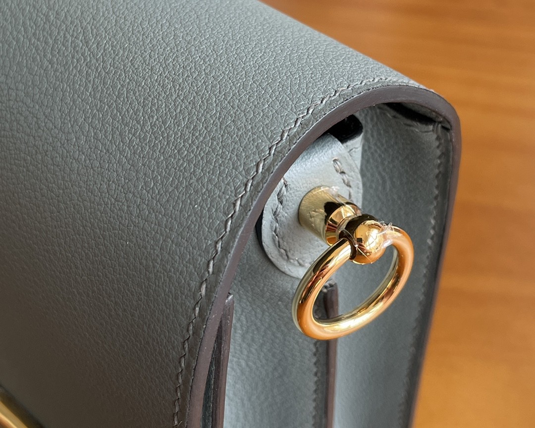 Hermès（爱马仕）Roulis 猪鼻子 evercolor 杏仁绿 金扣 18cm