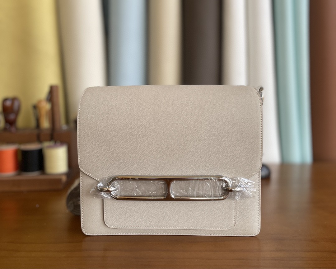 Hermès（爱马仕）Roulis 猪鼻子 evercolor 奶昔白 银扣 23cm