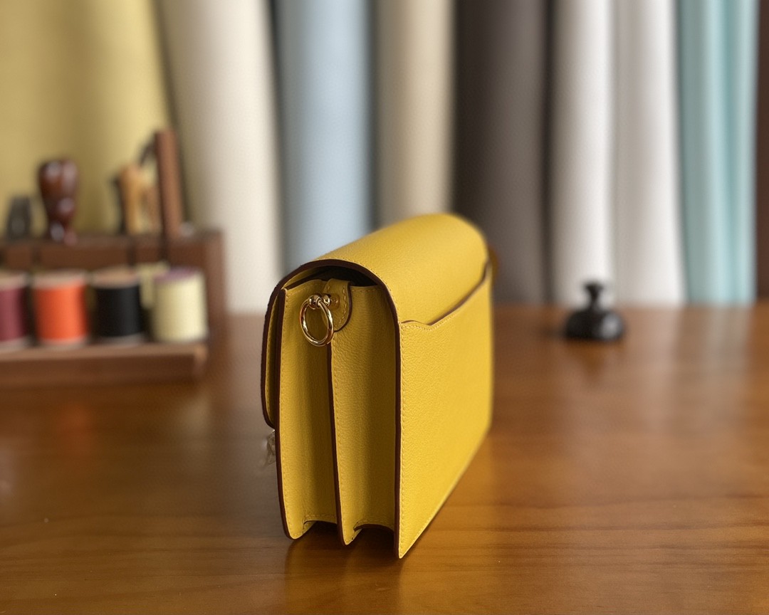 Hermès（爱马仕）Roulis 猪鼻子 evercolor 9D 琥珀黄 金扣 18cm