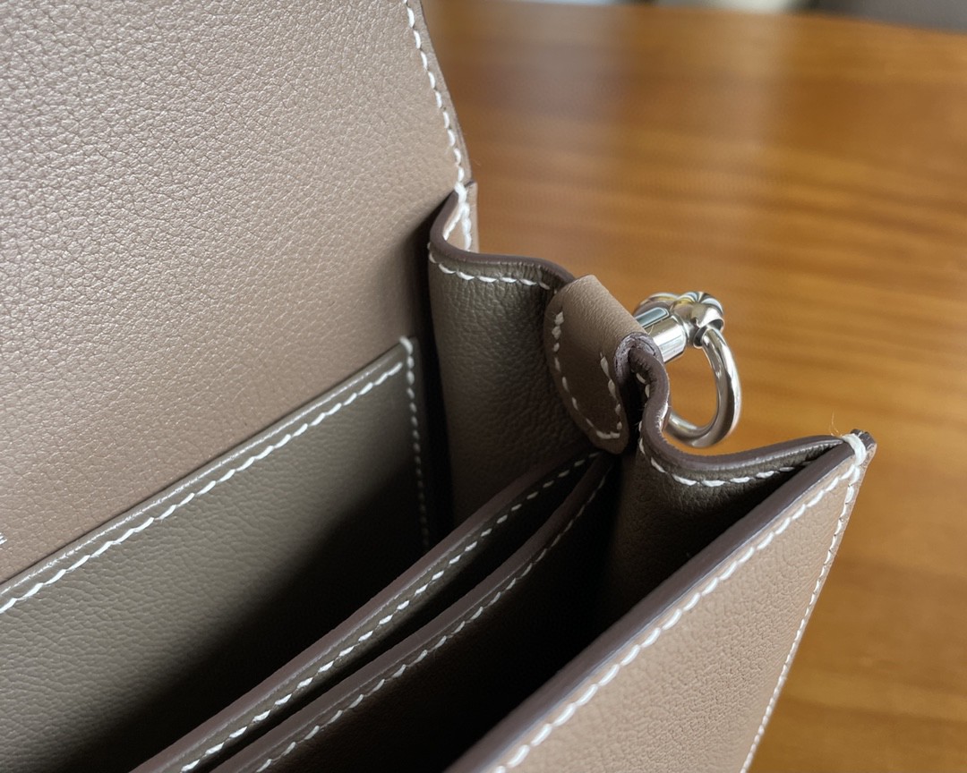 Hermès（爱马仕）Roulis 猪鼻子 evercolor 大象灰 银扣 18cm