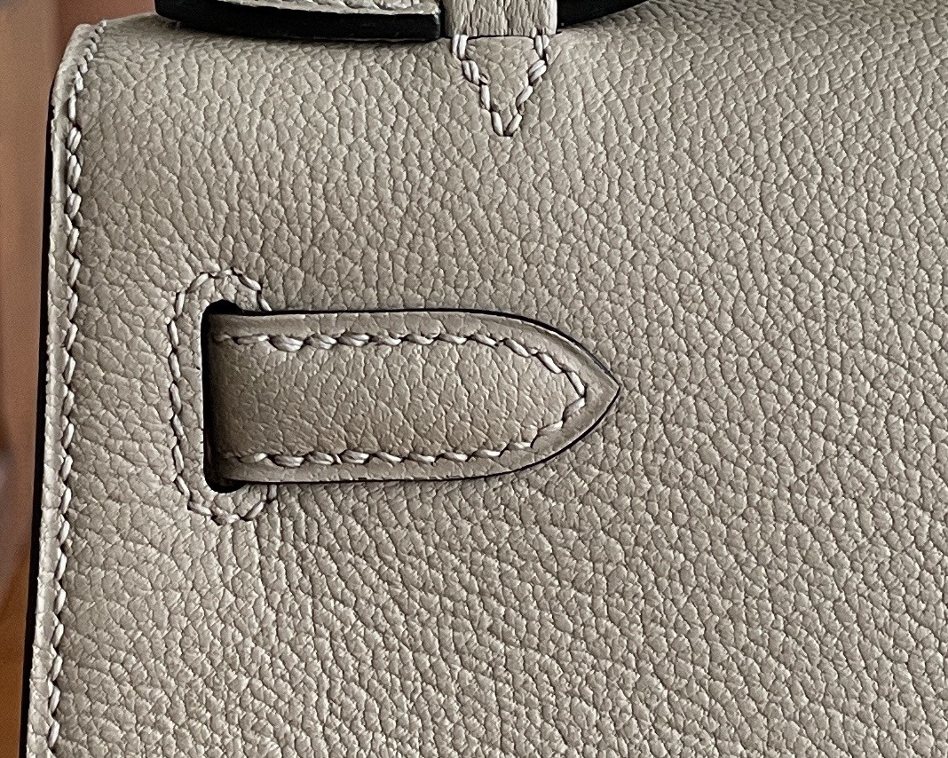 Hermès（爱马仕）mini kelly pochette 山羊皮 m8 沥青灰 银扣 22cm