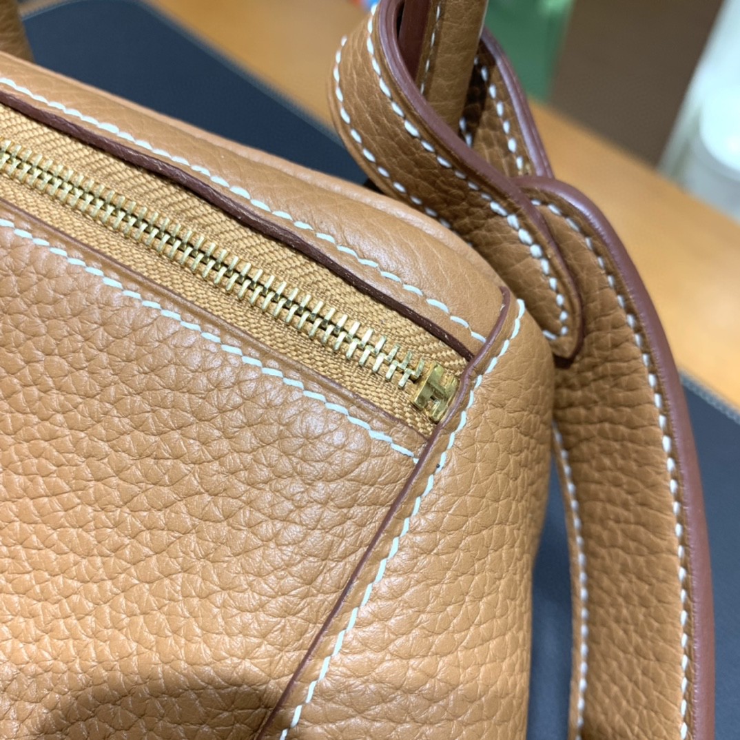Hermès（爱马仕）Lindy 琳迪包 TC CK37 金棕色 金扣 26cm
