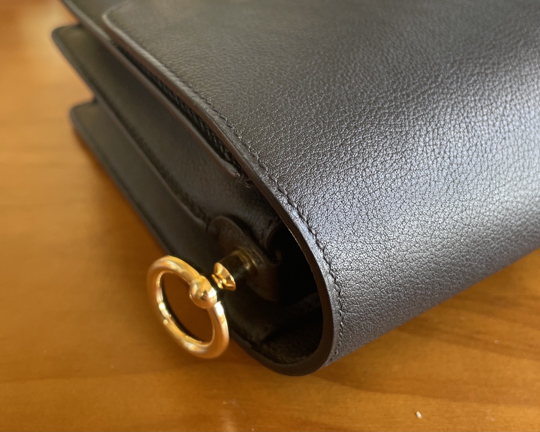 Hermès（爱马仕）Roulis 猪鼻子 evercolor 黑色 金扣 23cm