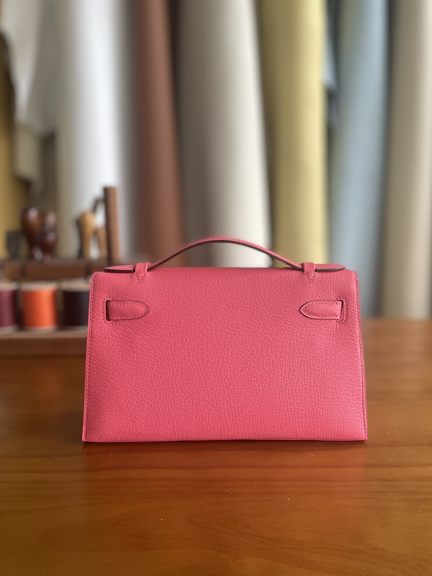Hermès（爱马仕）mini kelly pochette 山羊皮 8w 新唇膏粉 金扣 22cm