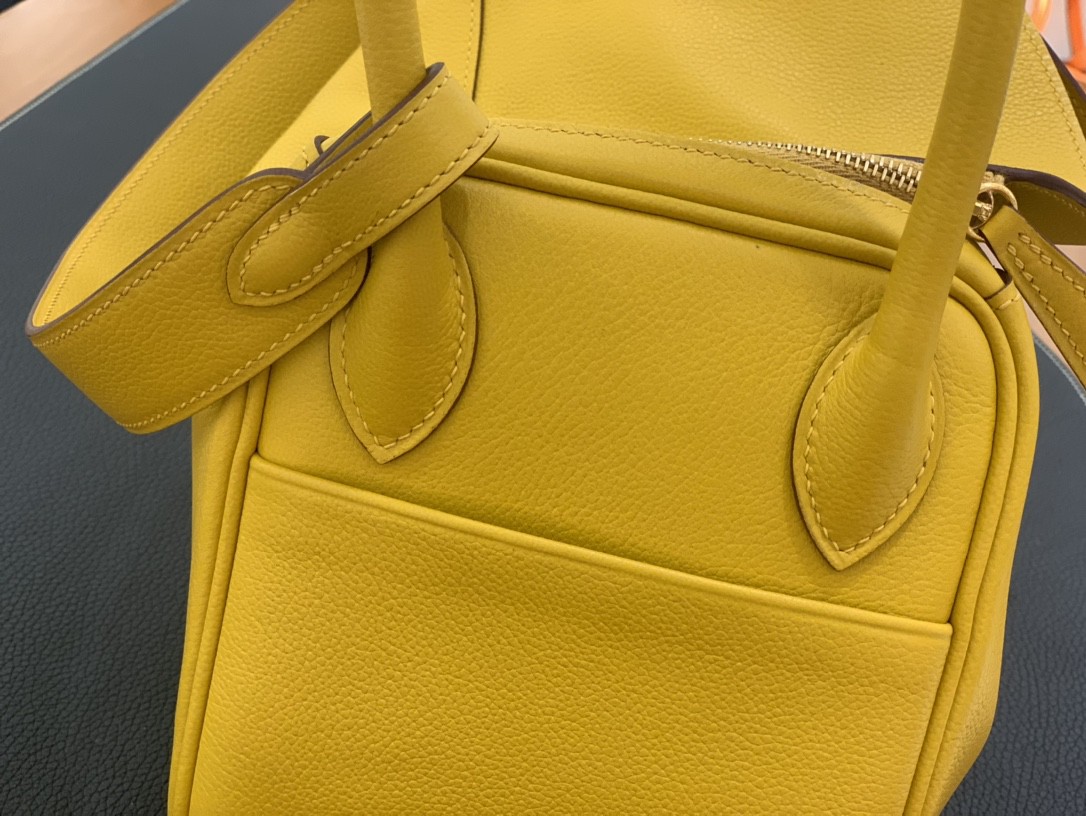 Hermès（爱马仕）Lindy 琳迪包 Evercolor 9D 琥珀黄 金扣 26cm