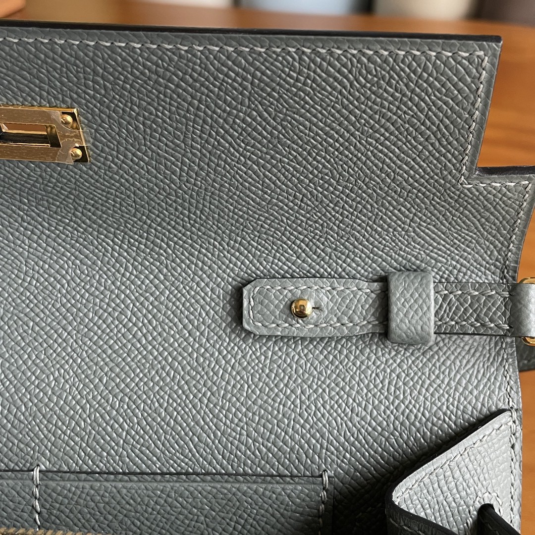 Hermès（爱马仕）Kelly to go Epsom 杏仁绿 金扣