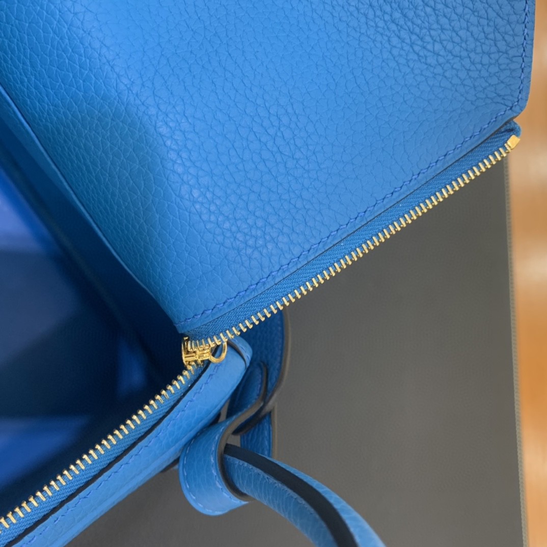 Hermès（爱马仕）Lindy 琳迪包 TC 0F 佛罗里达蓝色 金扣 26cm