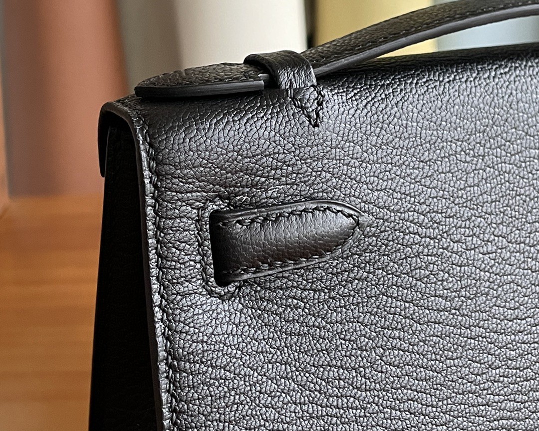 Hermès（爱马仕）mini kelly pochette 山羊皮 黑色 金扣 22cm