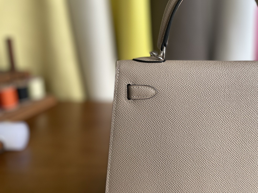Hermès（爱马仕）Kelly 凯莉包 Epsom s2 风衣灰 银扣 25cm