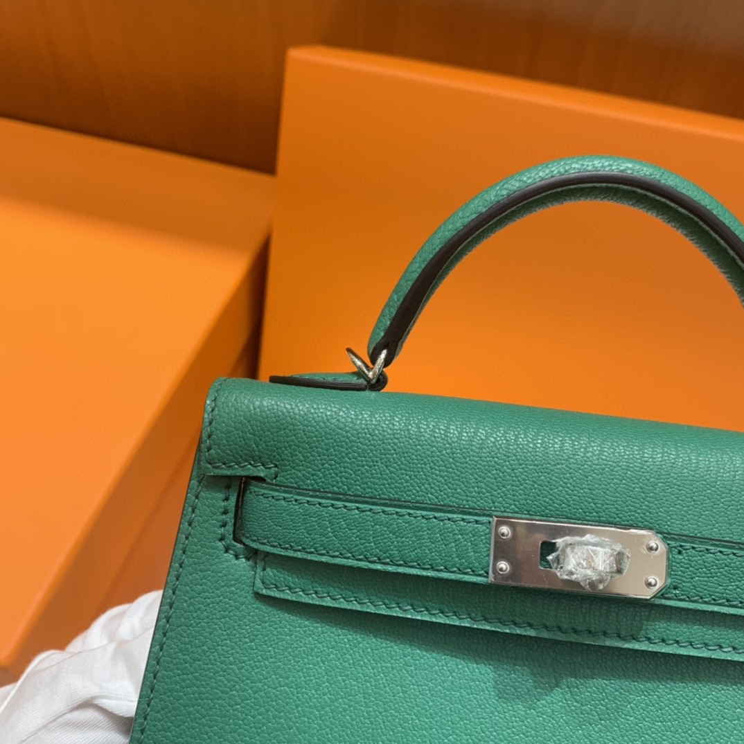 Hermès（爱马仕）mini Kelly 山羊皮 U4 丝绒绿 银扣 19cm