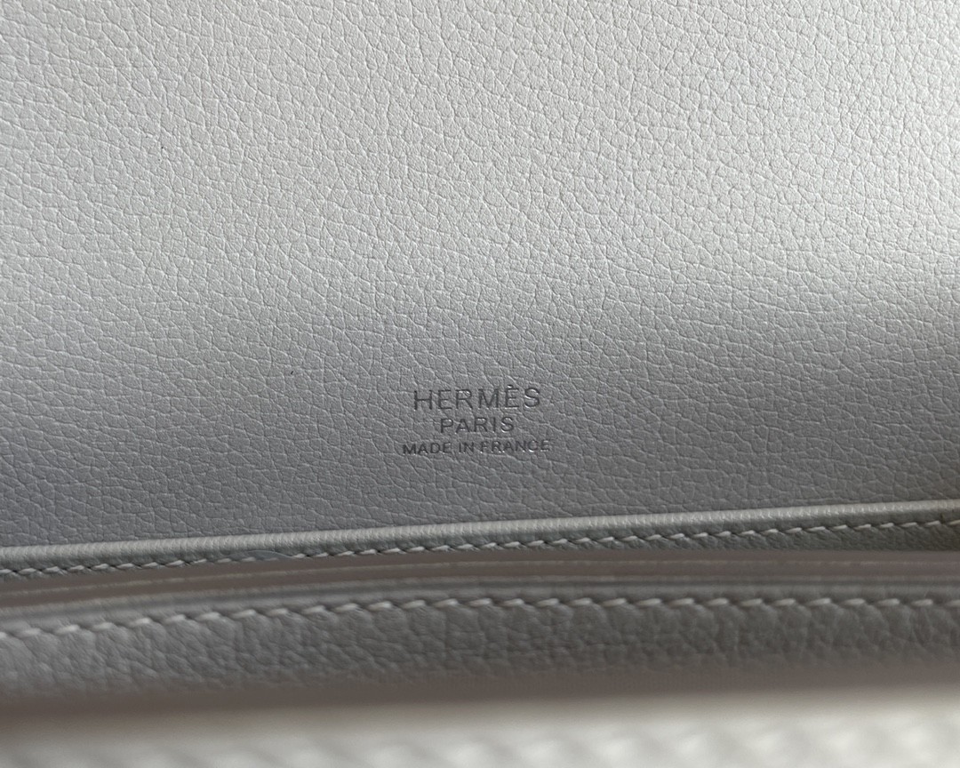 Hermès（爱马仕）Roulis 猪鼻子 evercolor 奶昔白 银扣 23cm