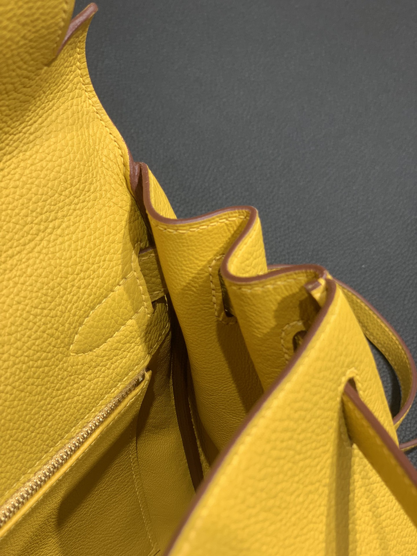 Hermès（爱马仕）Kelly 凯莉包 Togo 9D 琥珀黄 金扣 28cm