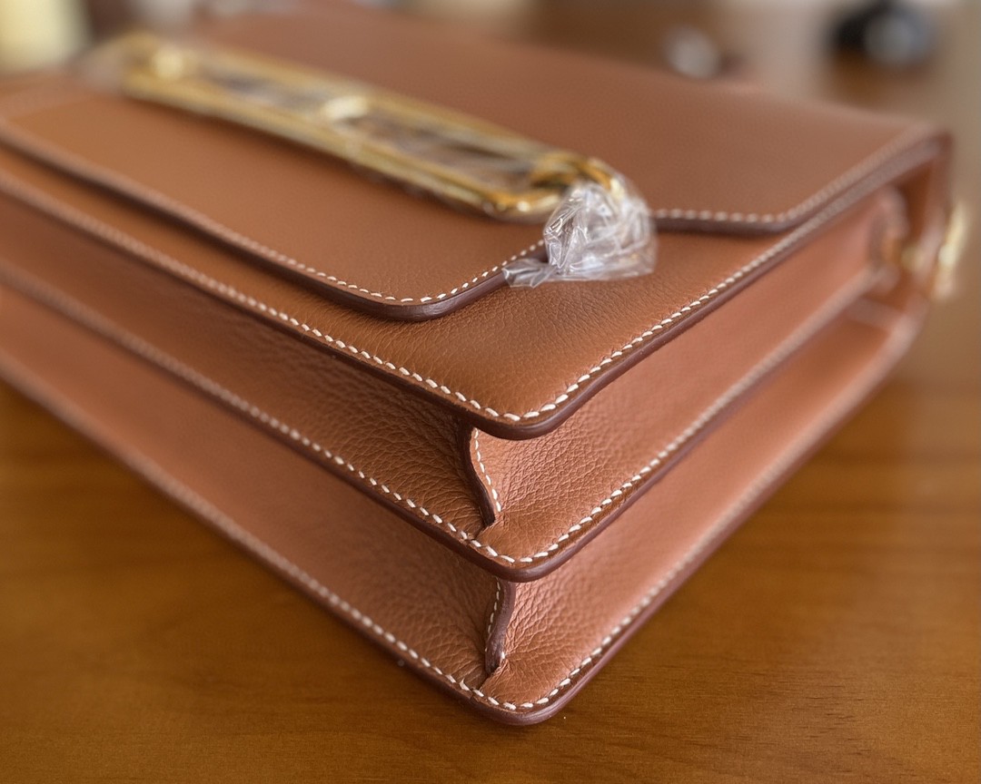Hermès（爱马仕）Roulis 猪鼻子 evercolor 金棕色 金扣 23cm