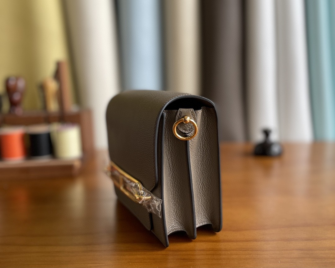 Hermès（爱马仕）Roulis 猪鼻子 evercolor 8f 锡器灰 金扣 18cm