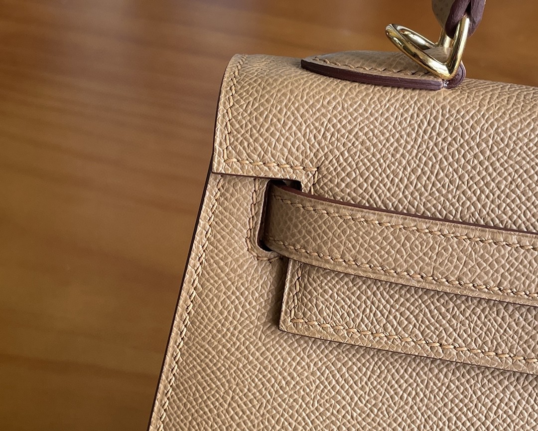 Hermès（爱马仕）Kelly 凯莉包 Epsom 2b 饼干色 金扣 25cm