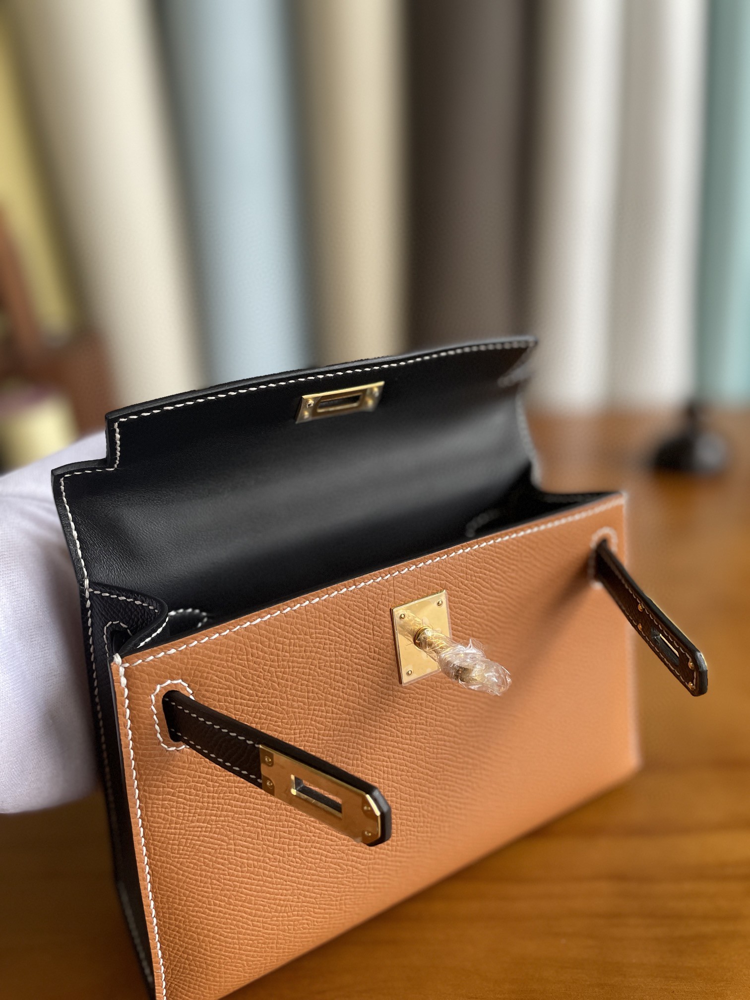 Hermès（爱马仕）Mini kelly 迷你凯莉 Epsom 金棕色 拼 黑色 金扣 19cm