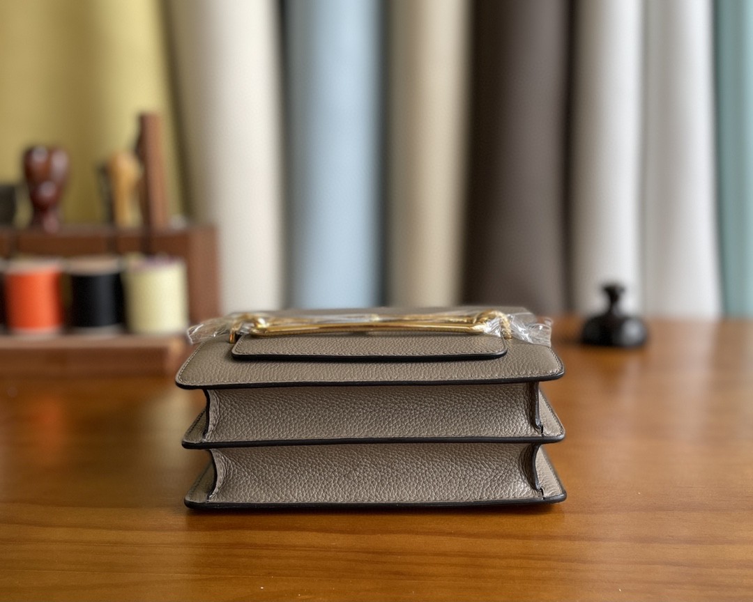 Hermès（爱马仕）Roulis 猪鼻子 evercolor 8f 锡器灰 金扣 18cm