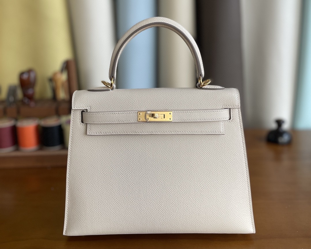 Hermès（爱马仕）Kelly 凯莉包 Epsom 奶昔白 金扣 25cm