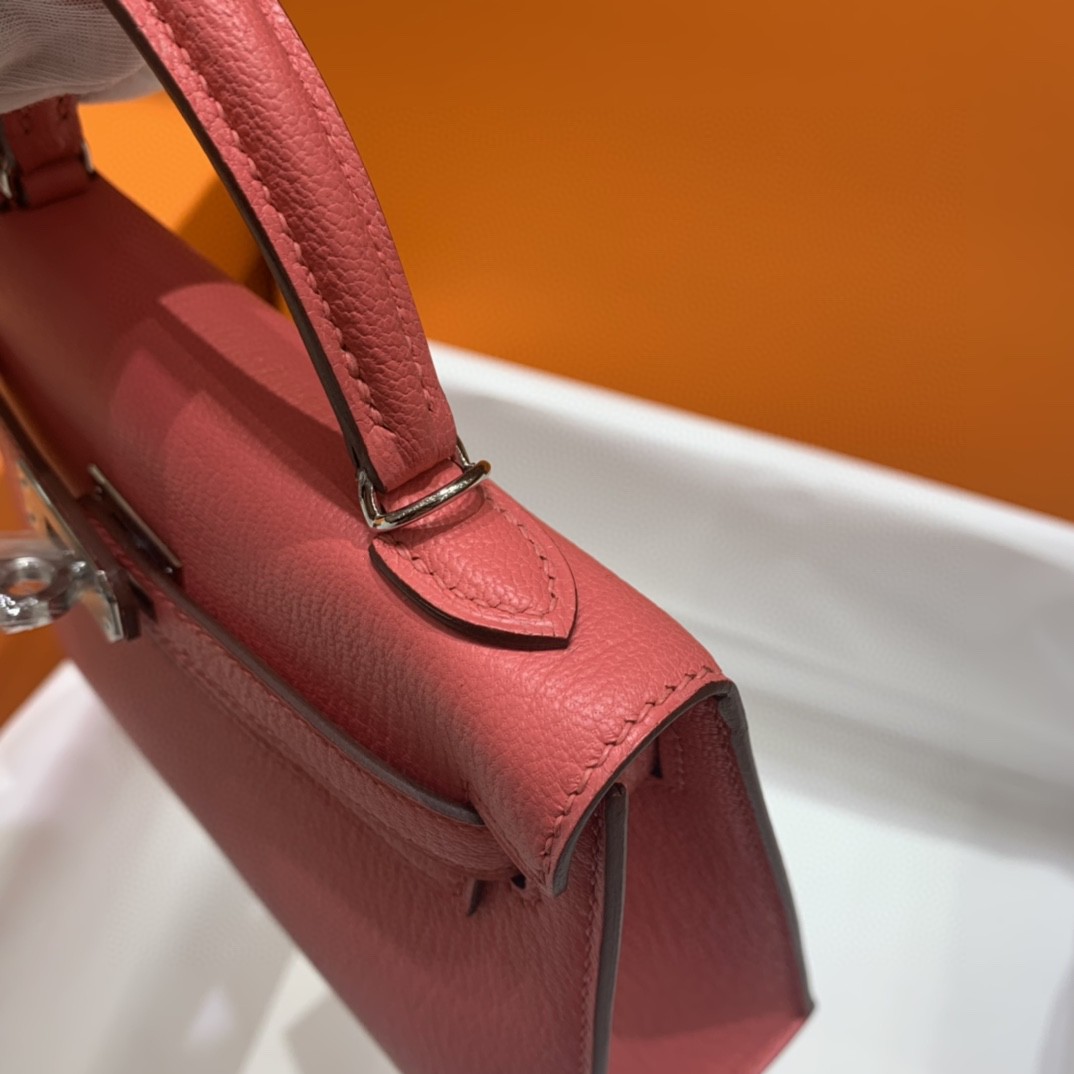 Hermès（爱马仕）mini Kelly 山羊皮 8W 唇膏粉 银扣 19cm