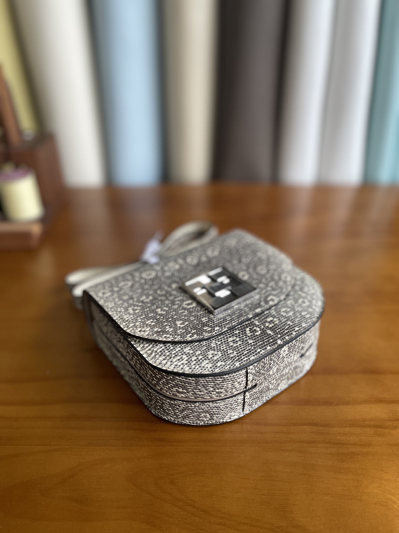 Hermès（爱马仕）Mosaique 马赛克 蜥蜴皮 喜马拉雅 银扣 17cm