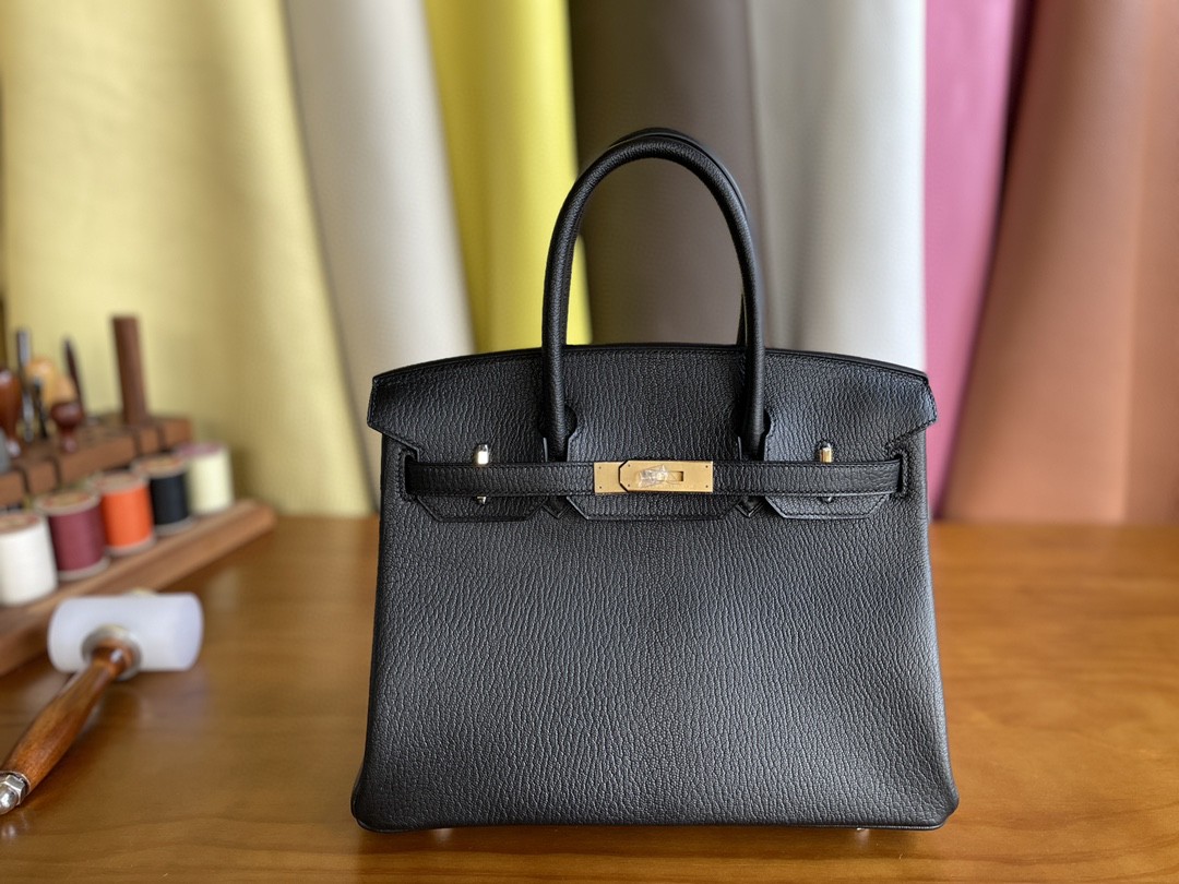 Hermès（爱马仕）Birkin 铂金包 山羊皮 黑色 金扣 30cm