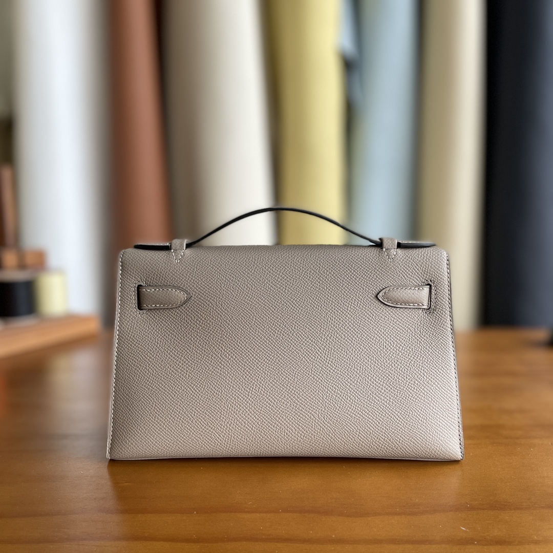 Hermès（爱马仕）mini kelly Pochette Epsom m8 沥青灰 金扣 22cm