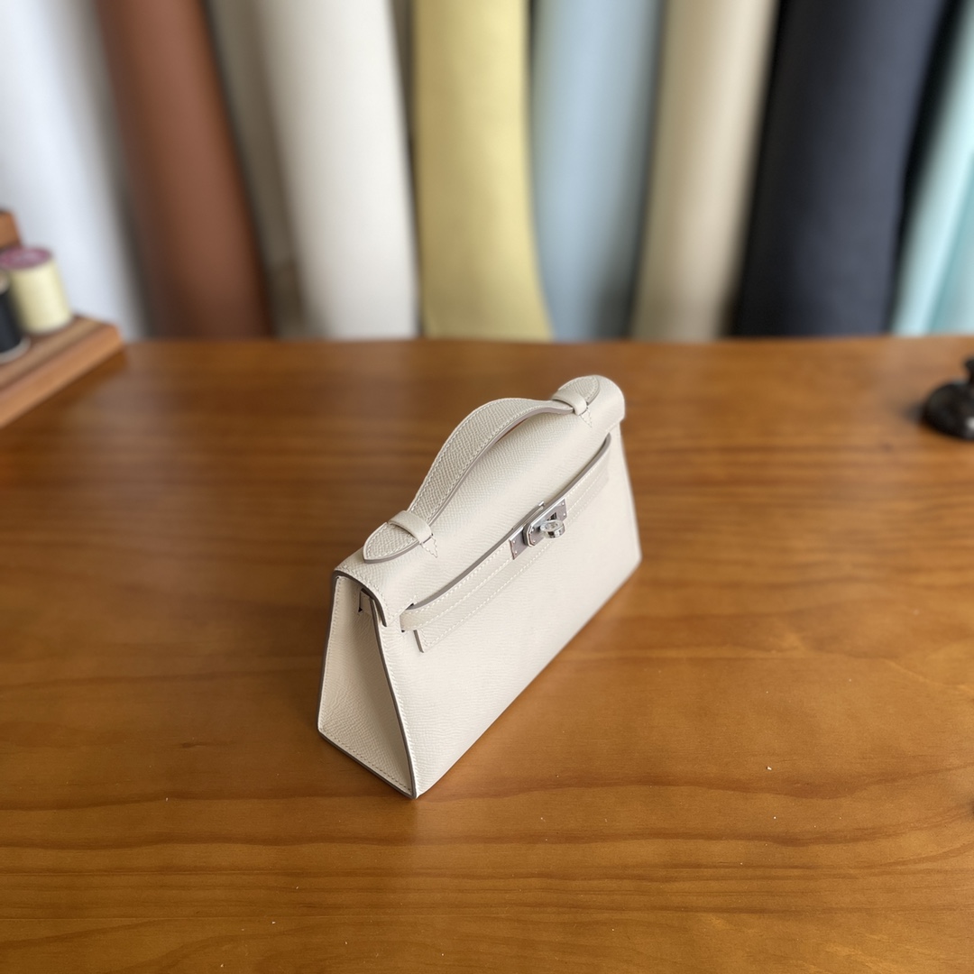 Hermès（爱马仕）mini kelly Pochette Epsom 奶昔白 银扣 22cm