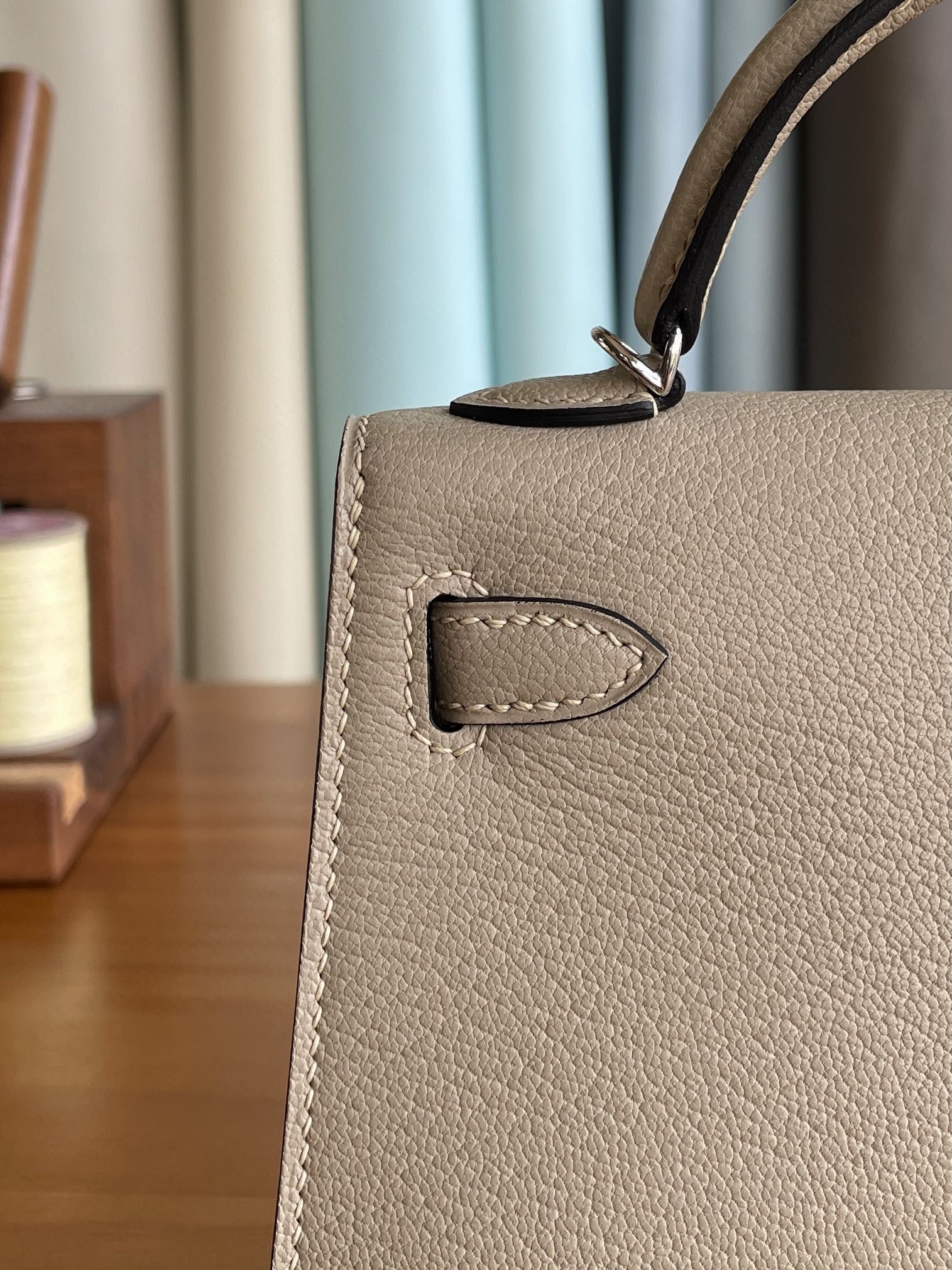 Hermès（爱马仕）mini kelly 迷你凯莉 山羊皮 m8 沥青灰 银扣 19cm