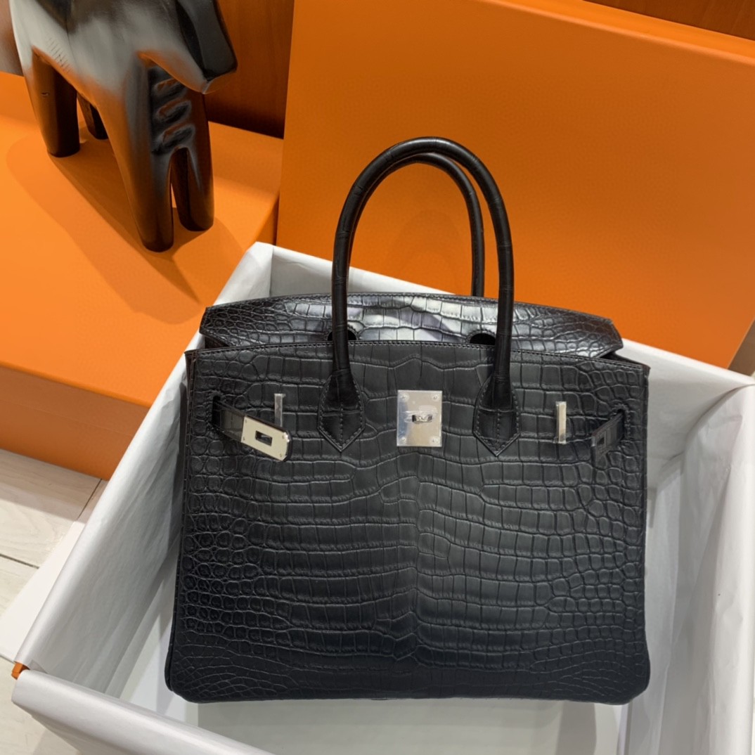 Hermès（爱马仕）Birkin 铂金包 雾面湾鳄 黑色 银扣 30cm