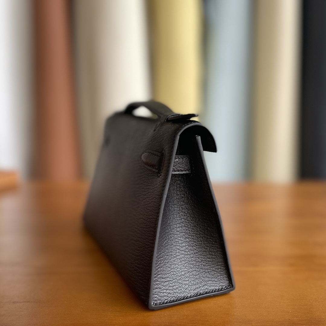 Hermès（爱马仕）mini kelly Pochette 山羊皮 黑色 银扣 22cm
