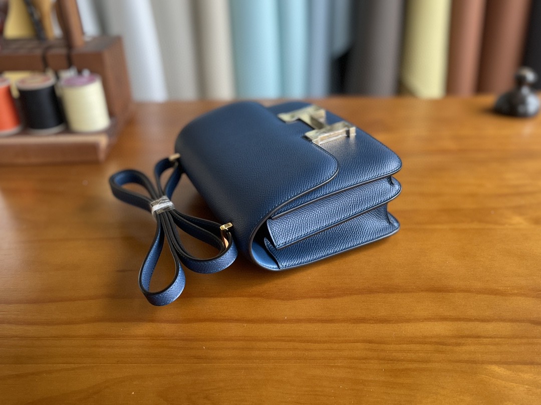 Hermès（爱马仕）Constance 康康 Epsom s4 深邃蓝 金扣 19cm