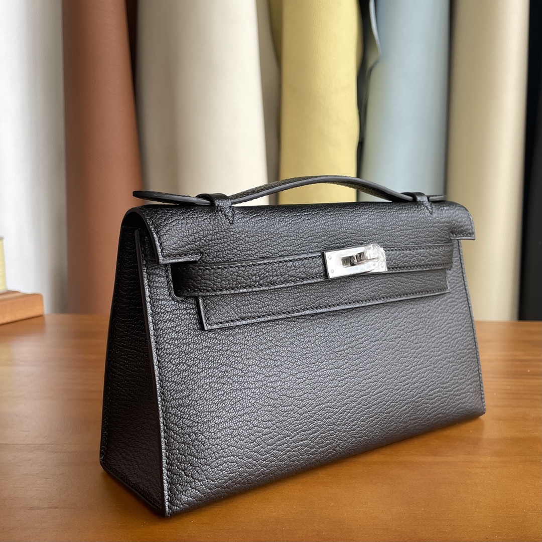 Hermès（爱马仕）mini kelly Pochette 山羊皮 黑色 银扣 22cm