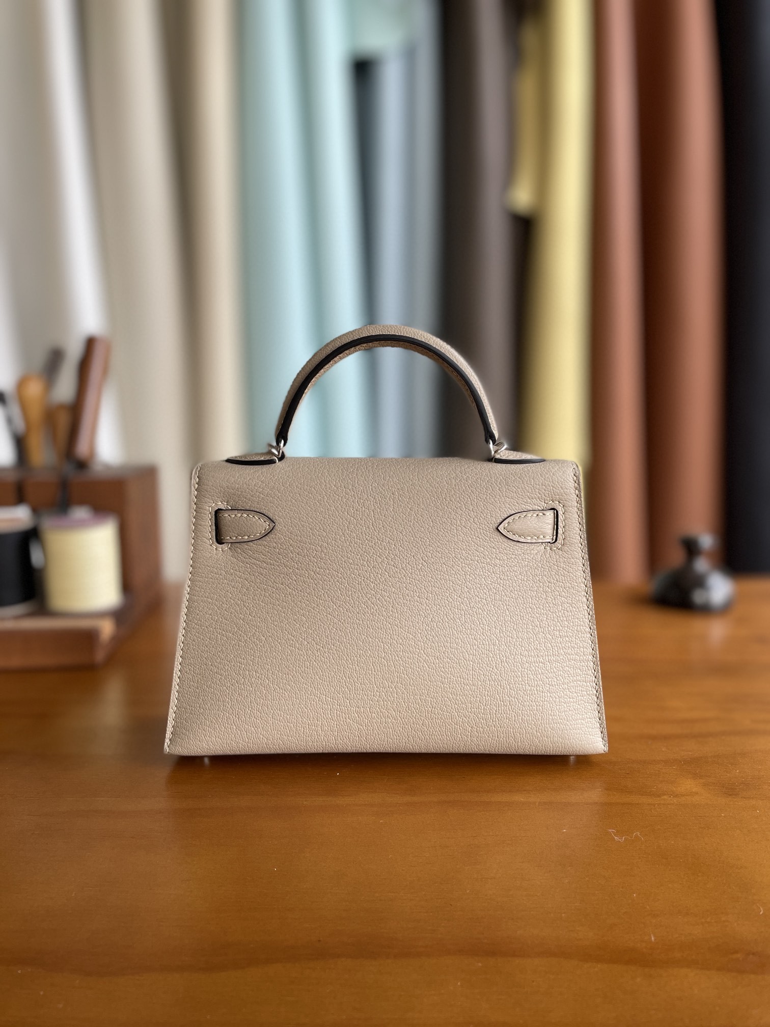 Hermès（爱马仕）mini kelly 迷你凯莉 山羊皮 m8 沥青灰 银扣 19cm