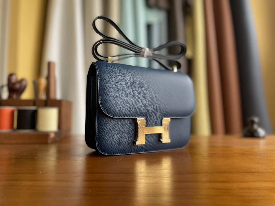 Hermès（爱马仕）Constance 康康 Epsom s4 深邃蓝 金扣 19cm