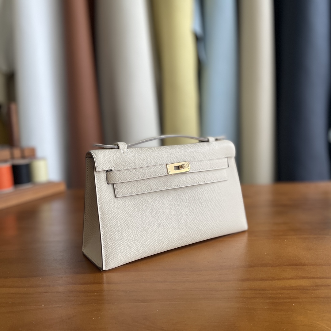 Hermès（爱马仕）mini kelly Pochette Epsom 奶昔白 金扣 22cm