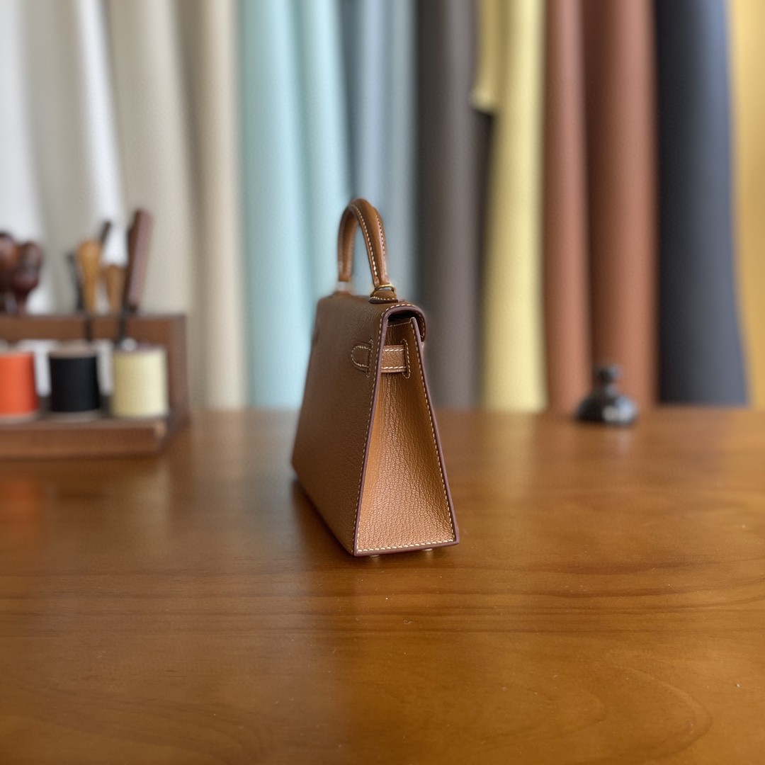 Hermès（爱马仕）mini kelly 迷你凯莉 山羊皮 金棕色 金扣 19cm