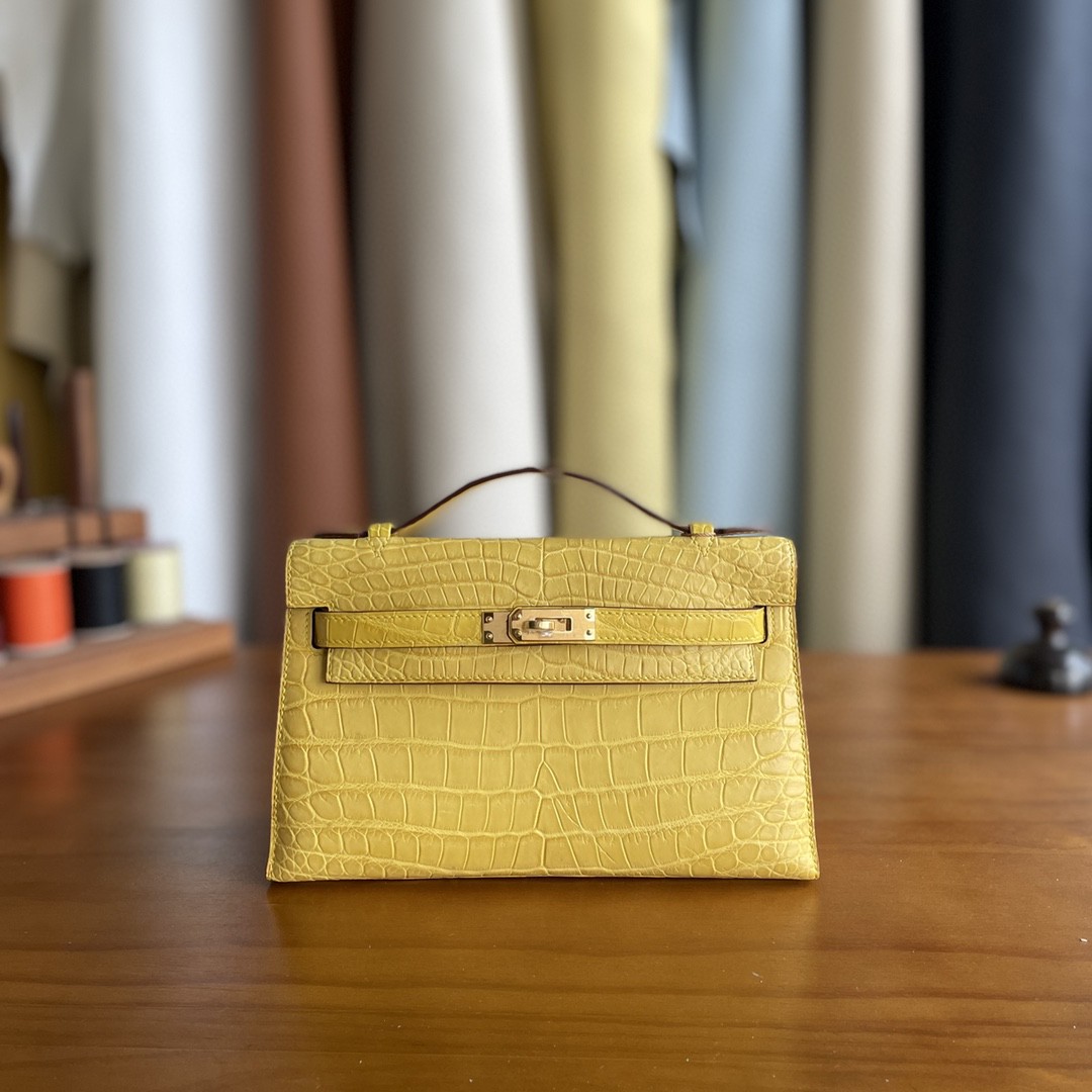 Hermès（爱马仕）mini kelly 迷你凯莉 雾面 尼罗鳄 m9 金盏花黄 金扣 22cm