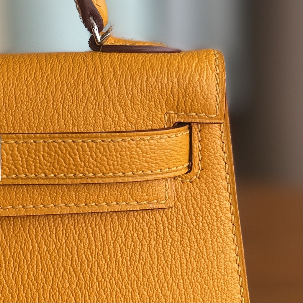 Hermès（爱马仕）mini kelly 迷你凯莉 山羊皮 9v 太阳黄 银扣 19cm