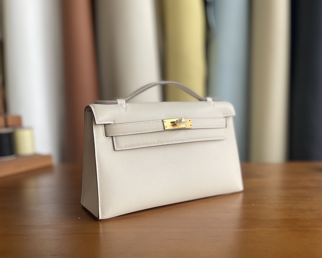 Hermès（爱马仕）mini kelly Pochette Swift皮 奶昔白 金扣 22cm