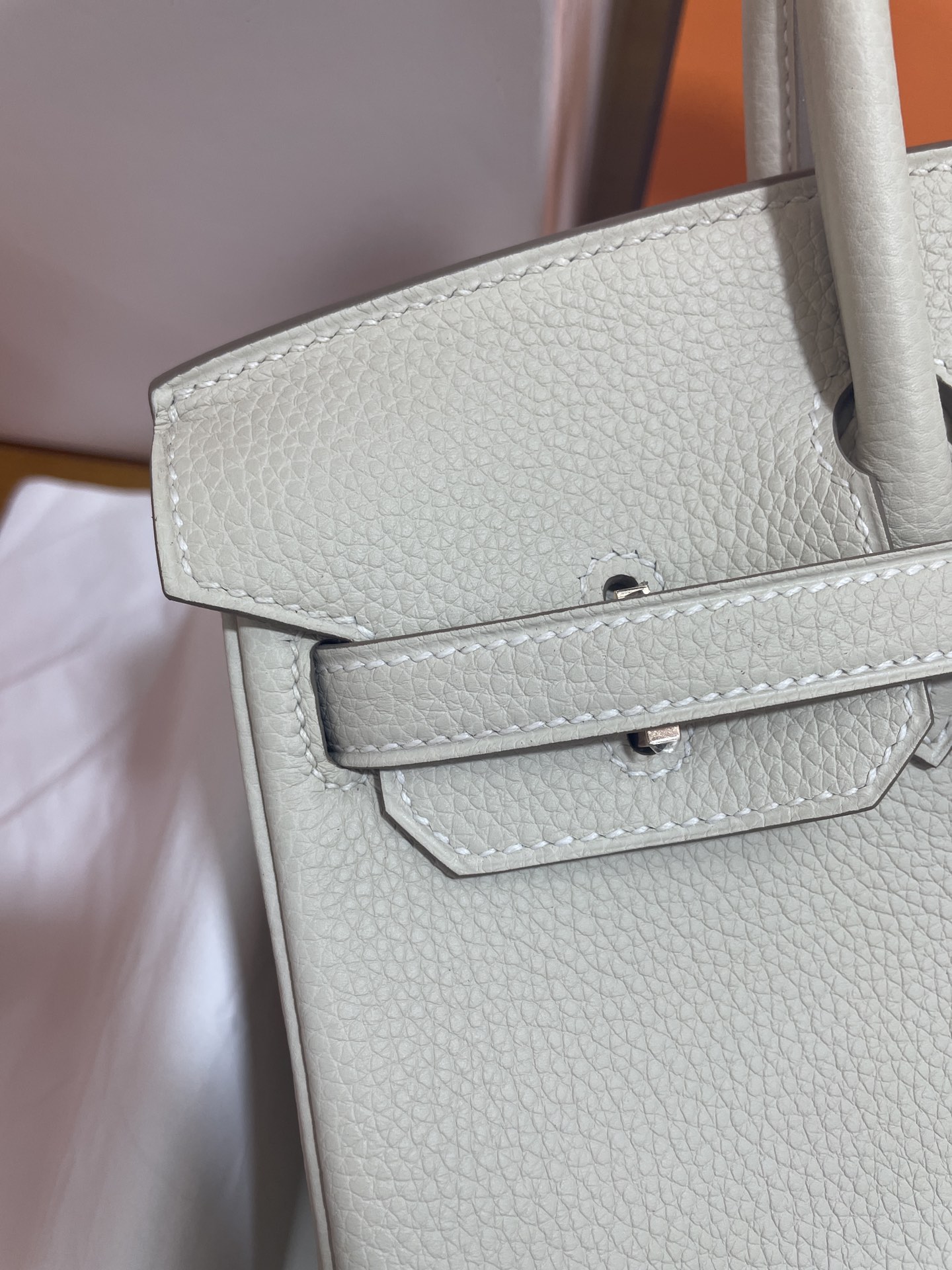 Hermès（爱马仕）Birkin 铂金包 Togo 奶昔白 玫瑰金扣 25cm