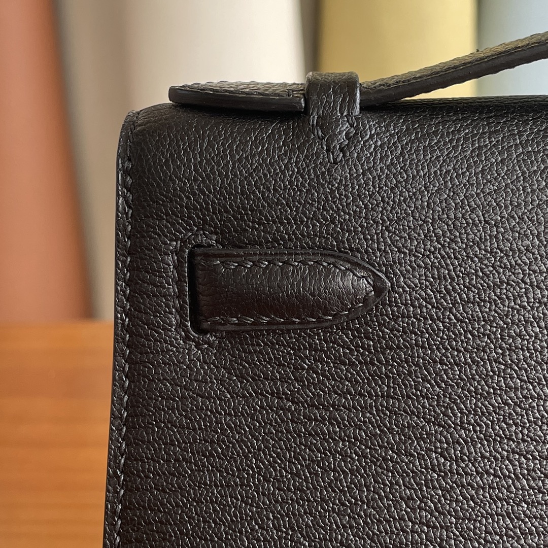 Hermès（爱马仕）mini kelly Pochette 山羊皮 黑色 银扣 22cm