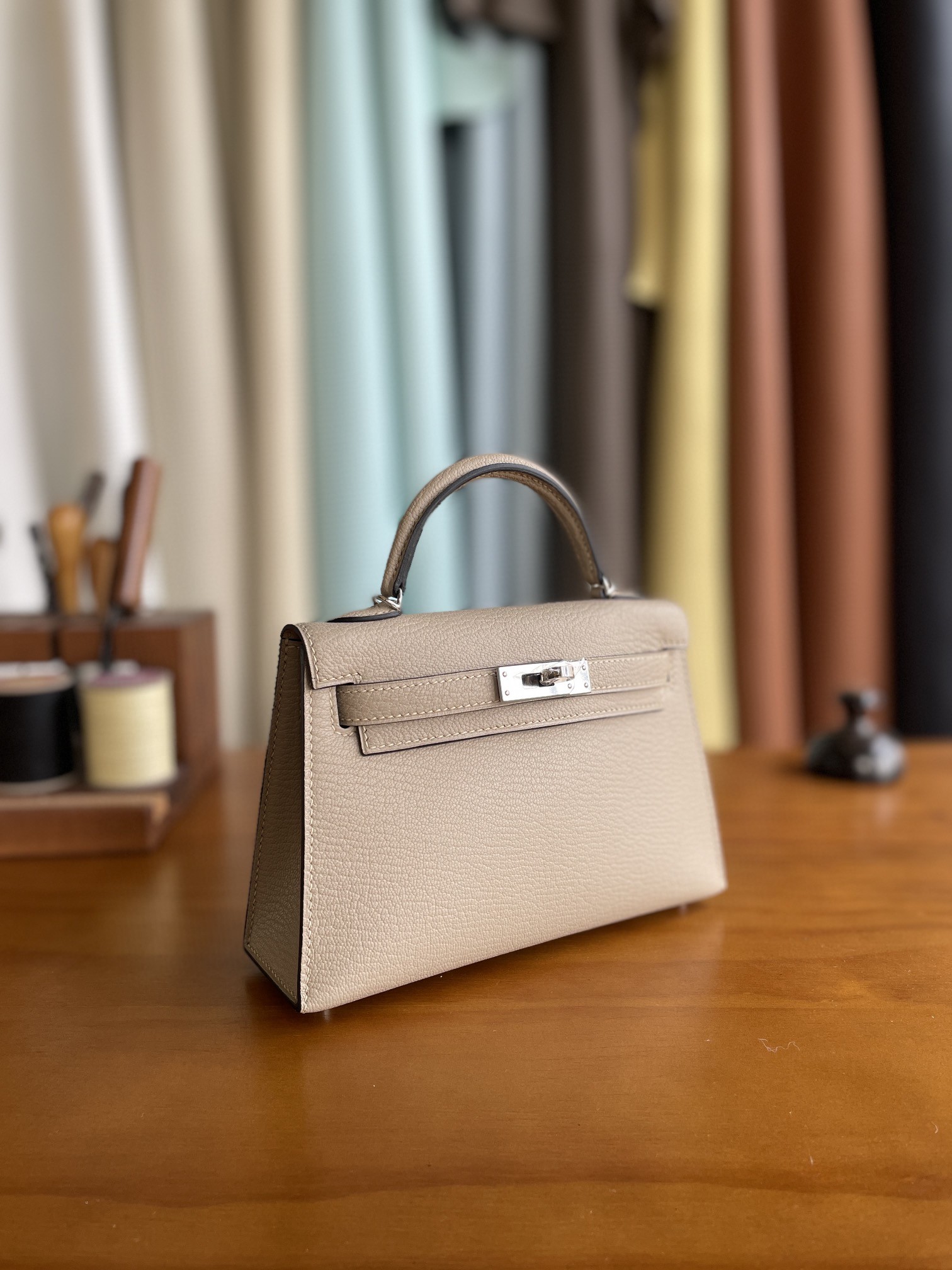 Hermès（爱马仕）mini kelly 迷你凯莉 山羊皮 m8 沥青灰 银扣 19cm