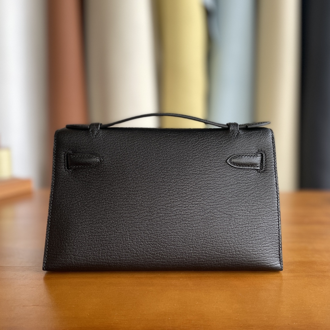 Hermès（爱马仕）mini kelly Pochette 山羊皮 黑色 银扣 22cm