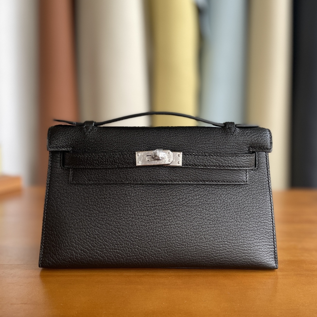 Hermès（爱马仕）mini kelly Pochette 山羊皮 黑色 银扣 22cm