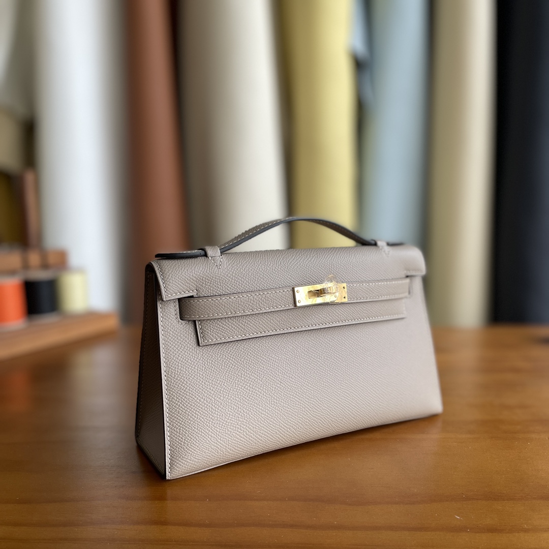 Hermès（爱马仕）mini kelly Pochette Epsom m8 沥青灰 金扣 22cm