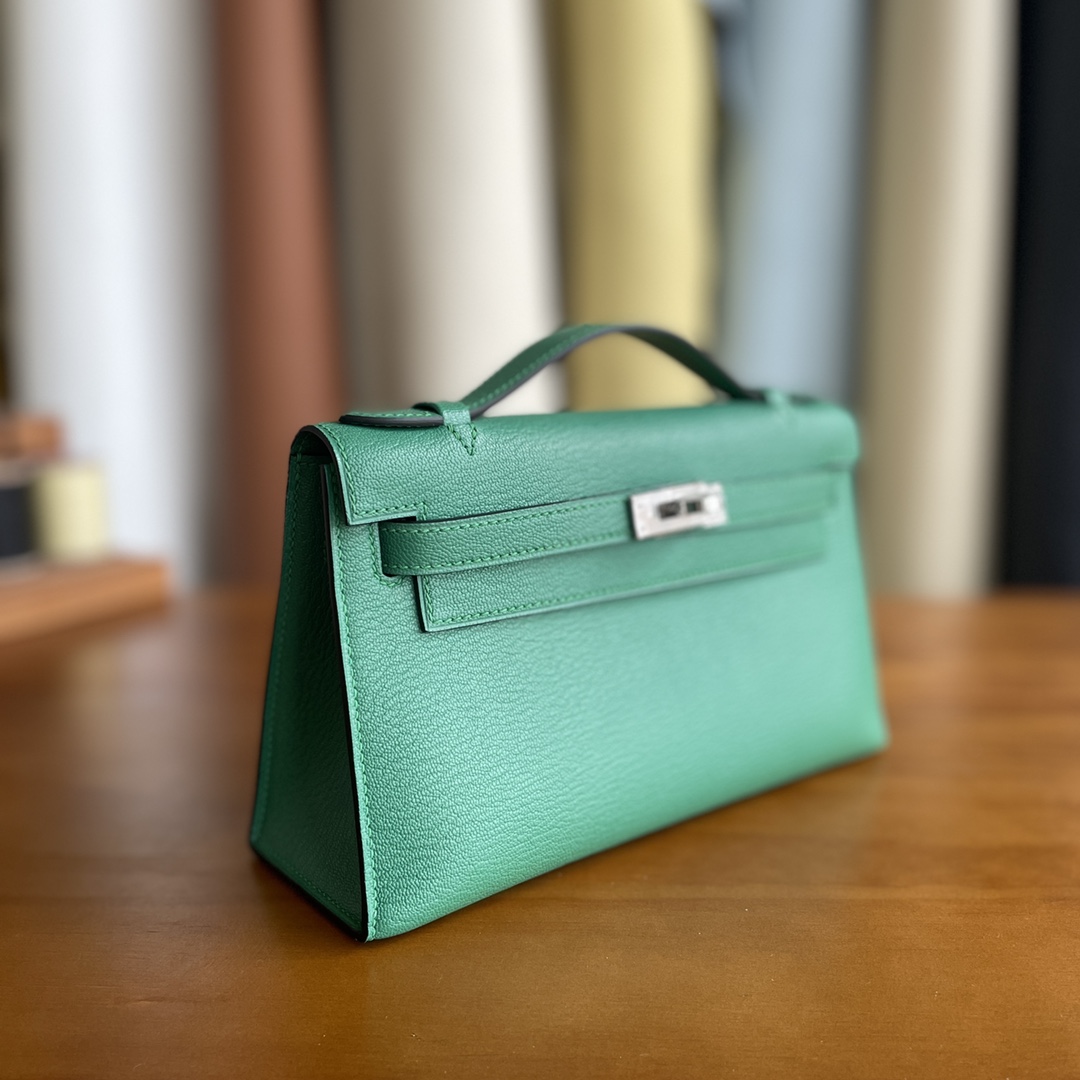 Hermès（爱马仕）mini kelly Pochette 山羊皮 u4 丝绒绿 银扣 22cm