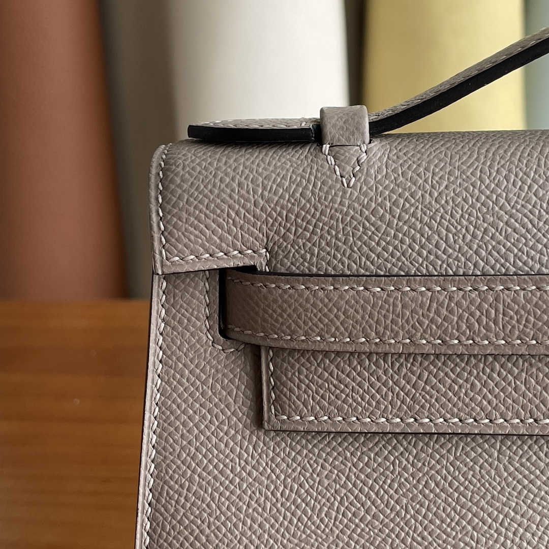 Hermès（爱马仕）mini kelly Pochette Epsom m8 沥青灰 金扣 22cm